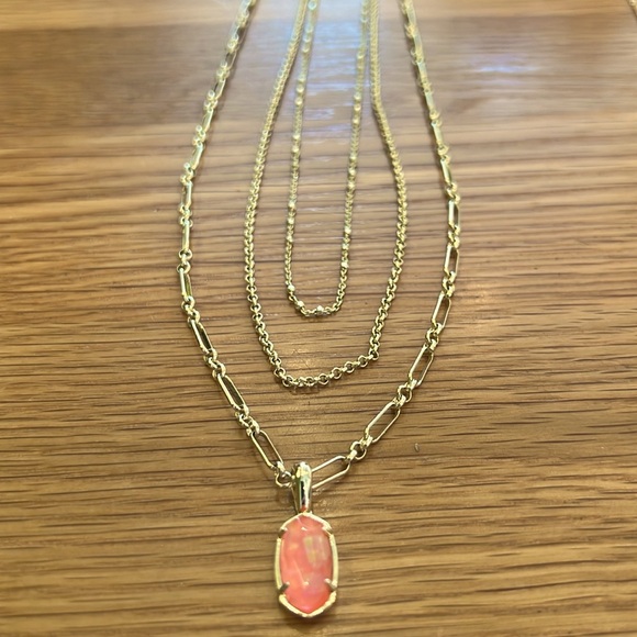 Kendra Scott-Elisa Gold Triple Strand Necklace In Coral Illusion NWOT - Picture 2 of 8